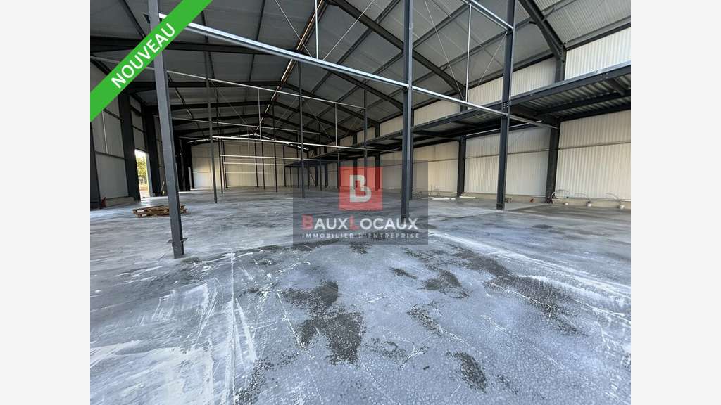 Locaux d'activités neufs 400m² à louer Roquemaure