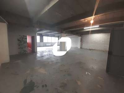 Location Locaux d'activités - Entrepôts à Rosny-sous-Bois