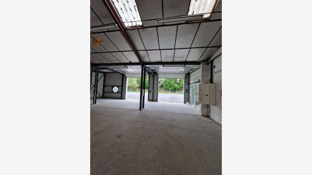 A louer local d'activités 400m² Ouest de Caen