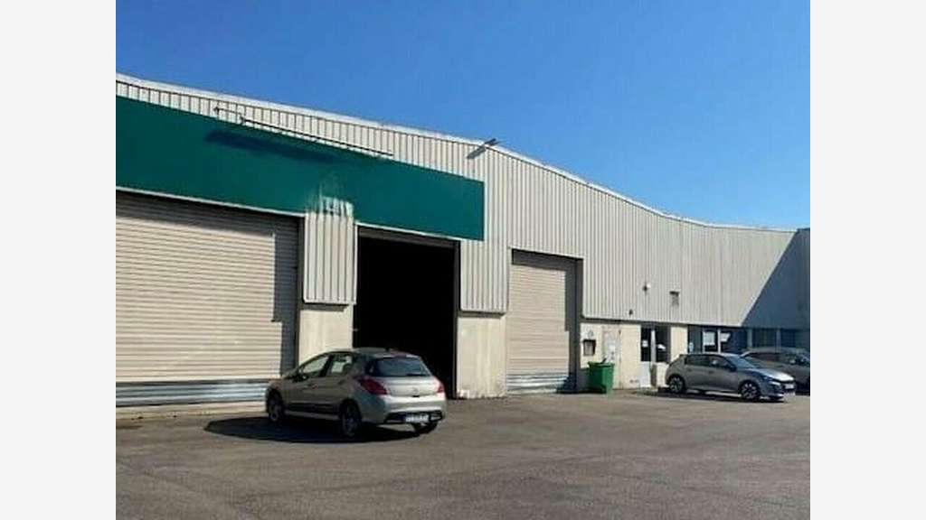 Entrepôt de 1 739m² à louer à Rouen (76)