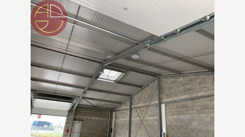 Loue local d'activité de 200m² à Rouffiac Tolosan