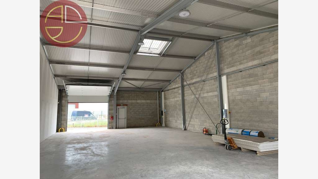 Loue local d'activité de 200m² à Rouffiac Tolosan