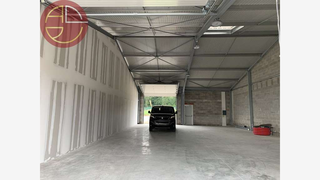 Loue local d'activité de 200m² à Rouffiac Tolosan