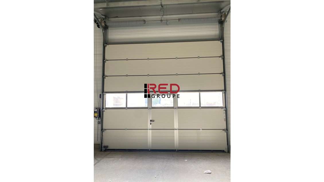 Local d'activité 177m² à louer à Rousset