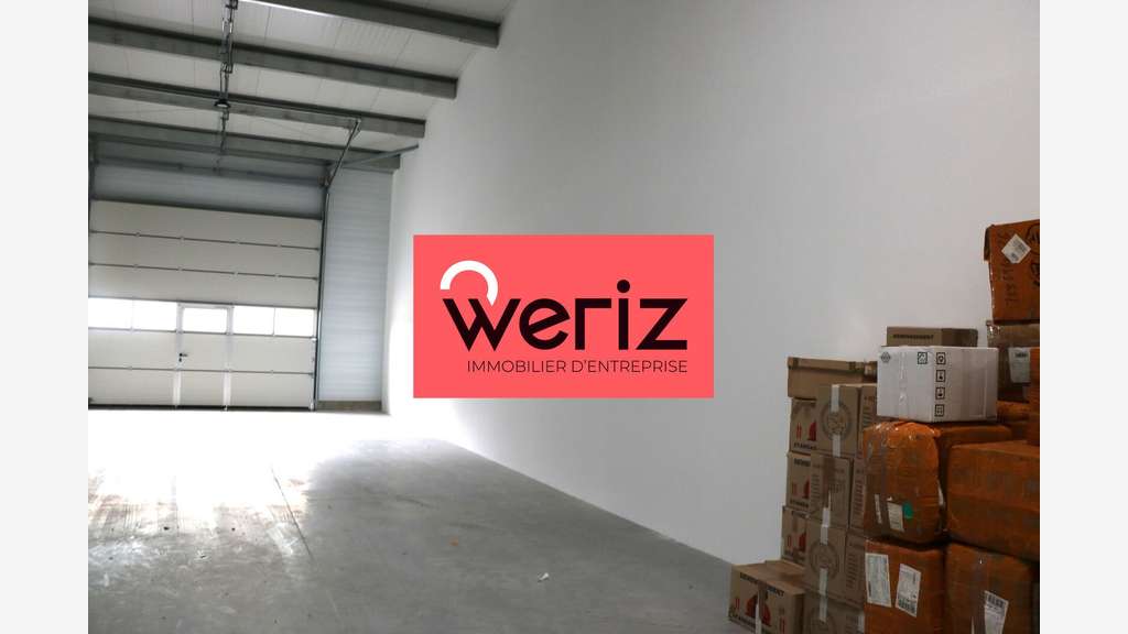 A vendre locaux 213m² avec bureaux à Rousset