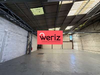 Location Locaux d'activités - Entrepôts à Rousset