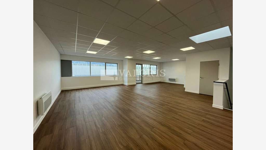 Local d'activité neuf 385m² à louer ZAC de Rousset