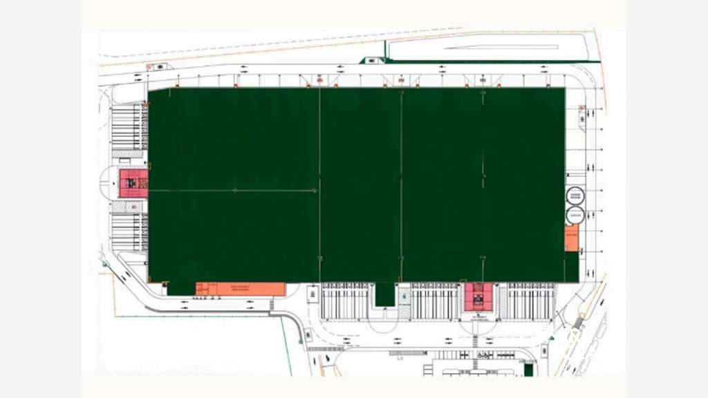 A louer cellule 5500m² + bureaux à Ruffec