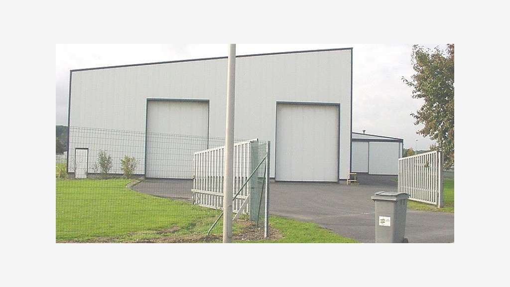 A louer local d'activités ou stockage 812m² Ruitz