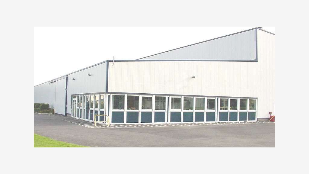 A louer local d'activités ou stockage 812m² Ruitz