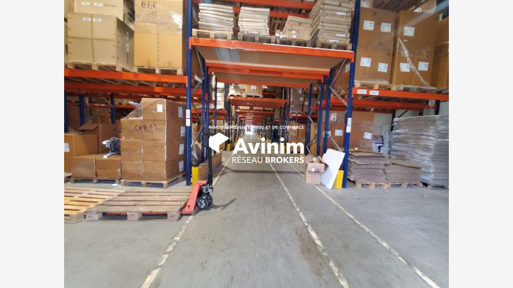 Site logistique 7395m² divisible à louer Rumilly