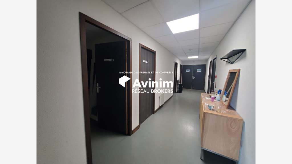 Site logistique 7395m² divisible à louer Rumilly