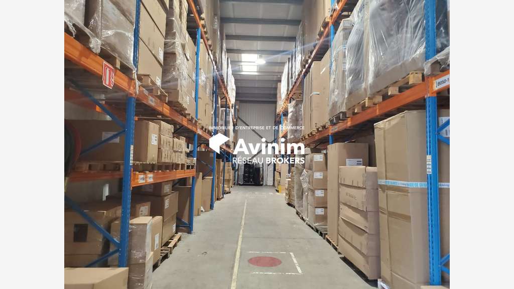 Site logistique 7395m² divisible à louer Rumilly