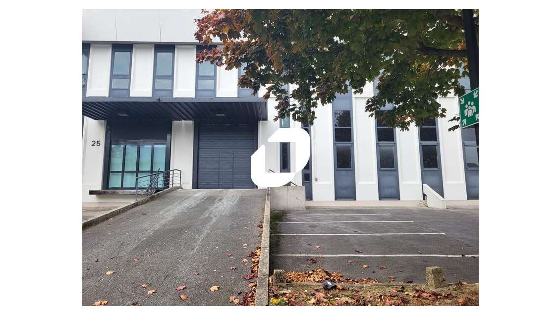 A louer Local d'activité 800m² Rungis