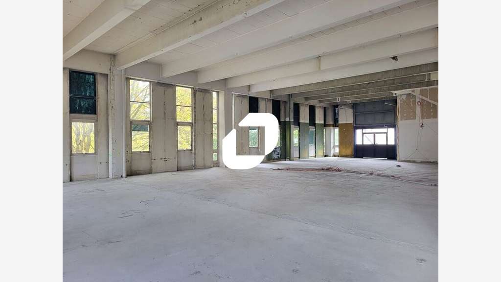 A louer Local d'activité 800m² Rungis