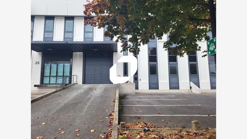 A louer Local d'activité 800m² Rungis
