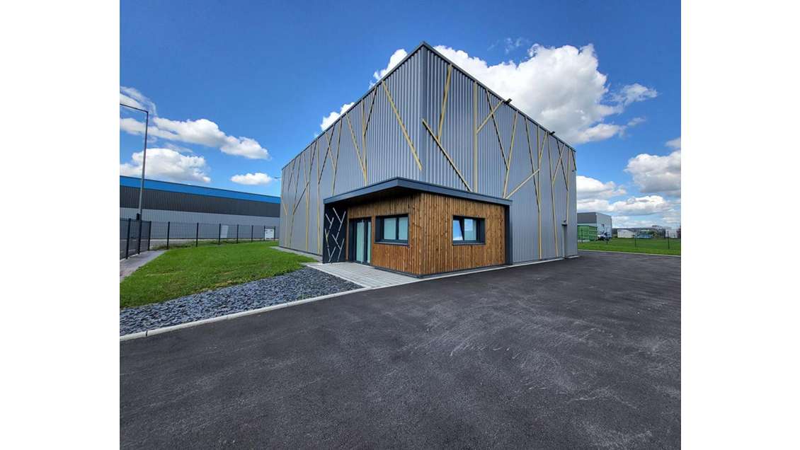 Bâtiment d'activité 300m² à Sablé-sur-Sarthe