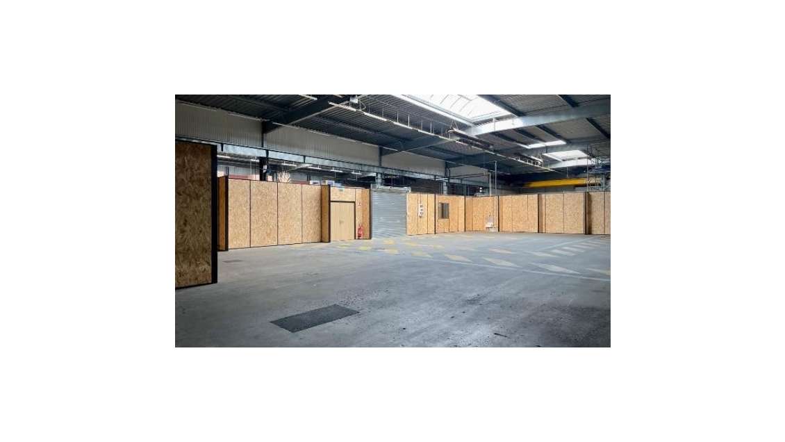 A louer atelier reconditionnement 355m² St-Aignan
