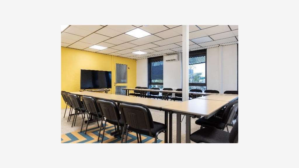 A louer atelier reconditionnement 355m² St-Aignan