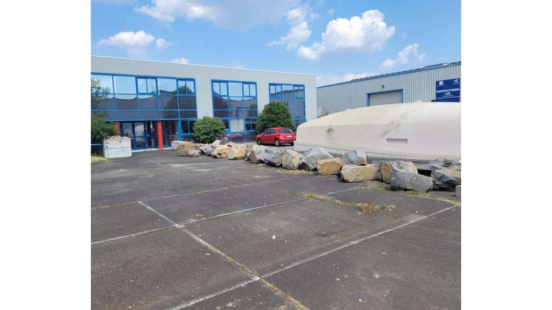 À louer local d'activités 1459m² ZAC Moulin Cassé