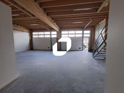 Location Locaux d'activités - Entrepôts à Saint-André-de-Cubzac