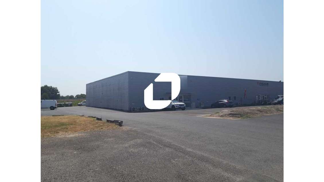 Sur l'axe Bordeaux-Paris et à proximité immédiate