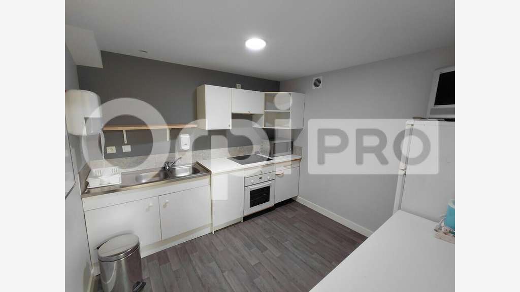 Loue entrepôt 240m² Zone de Brais Pédras Guérande