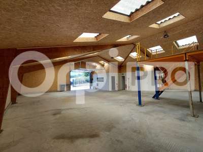 Loue entrepôt 240m² Zone de Brais Pédras Guérande