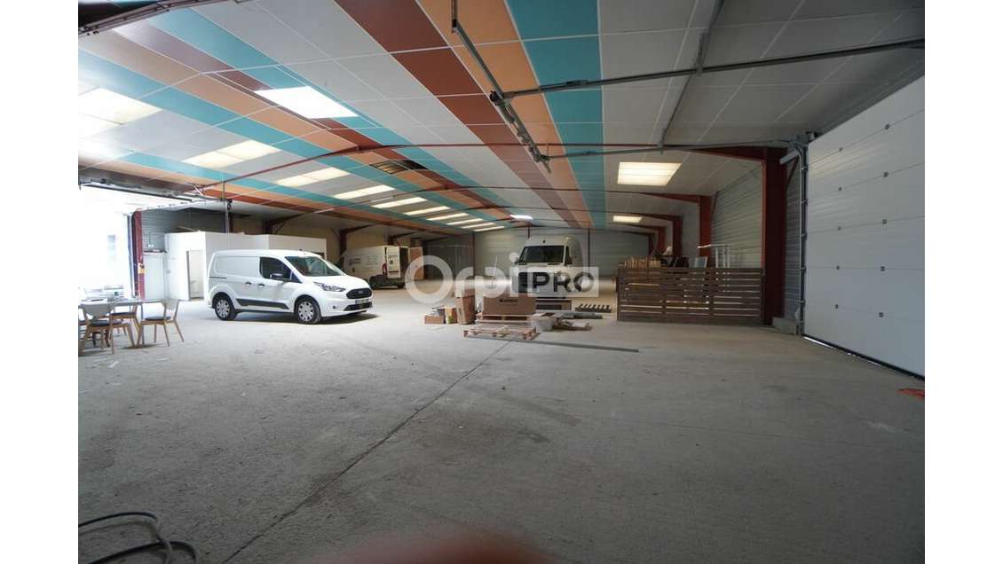 Local d'activité à louer à St Appolinaire Cap Nord