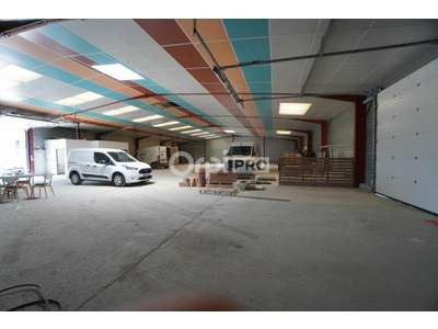 Location Locaux d'activités - Entrepôts à Saint-Apollinaire