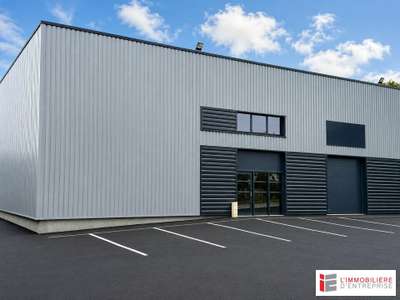 Loue local d'activité 250m² Saint-Aubin-du-Cormier
