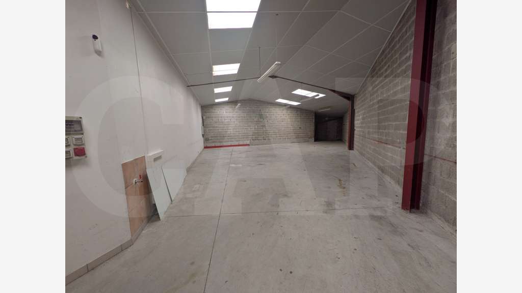 A louer bâtiment d'activités de 189m² à Saint-Avé