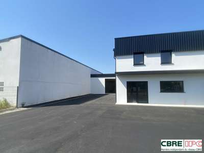 Location local d'activités 145m² ZA de Mamoura