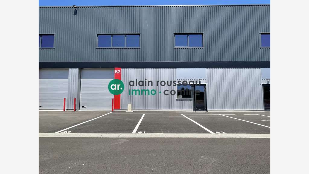 A louer cellule neuve 476m² à Saint-Barthélemy