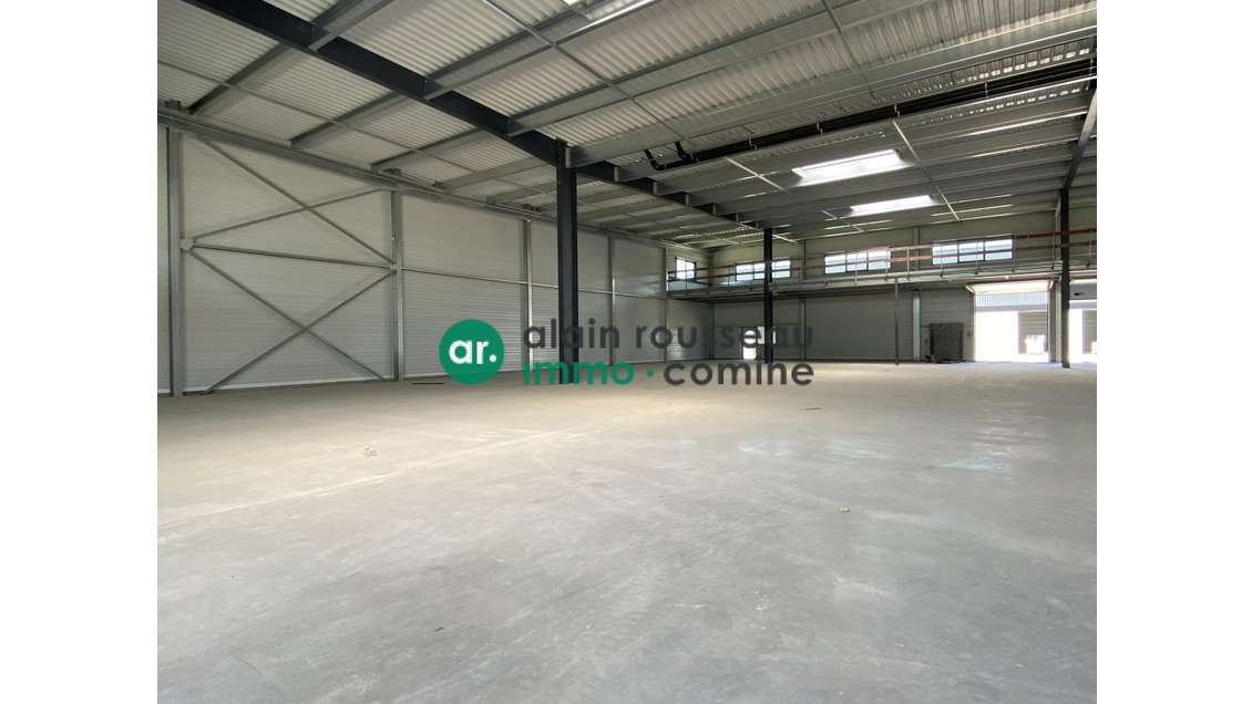 A louer cellule neuve 367m² St-Barthélemy-d'Anjou