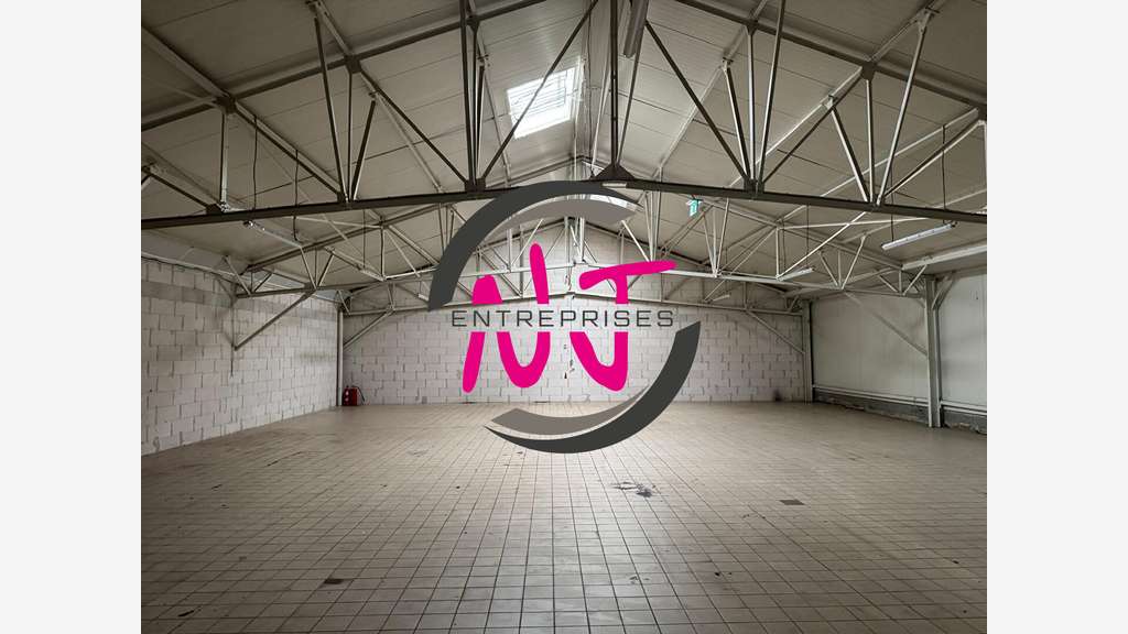 Loue local d'activité 516m² St Barthelemy d'Anjou 
