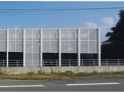 A louer local commercial de 340m² à Laval Agglo