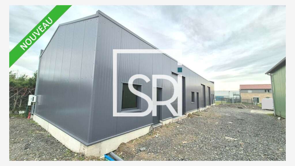 A louer entrepôt de 125m² à Saint Bonnet Près Riom