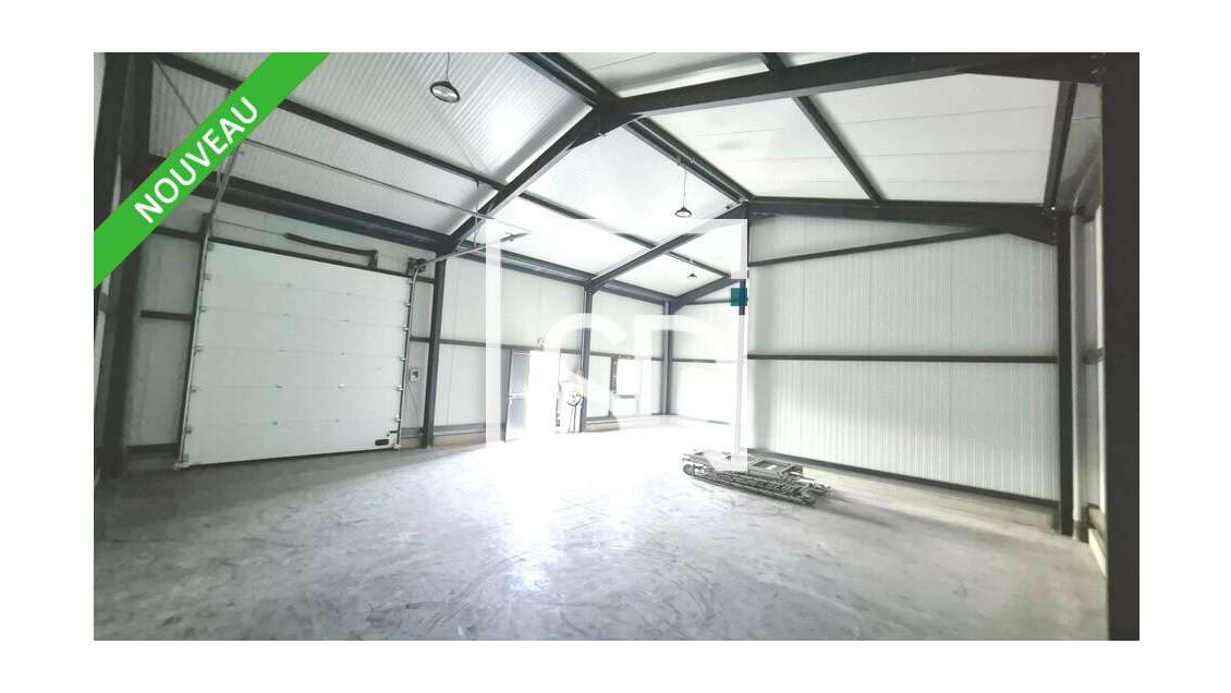 A louer entrepôt 110m² à Saint Bonnet Près Riom