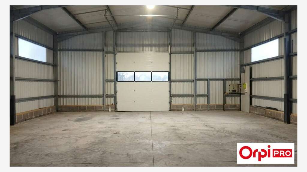 Loue local d'activité de 160m² en za Saint-Brandan