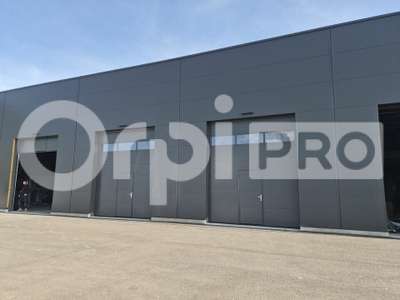Local d'activité 371m² à louer St-Brice-Courcelles