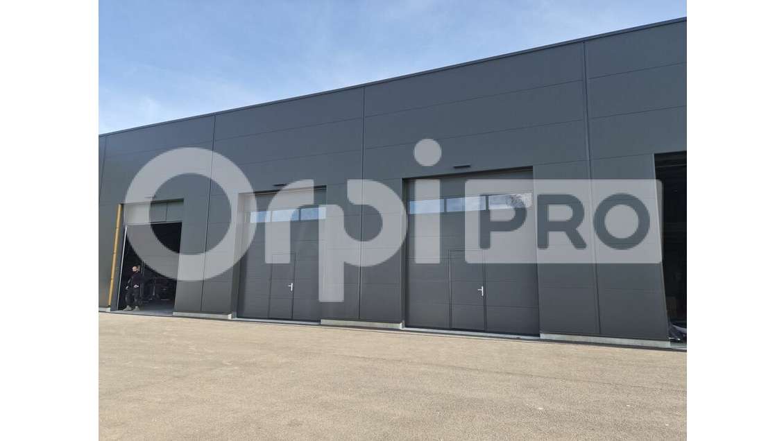 Local d'activité 371m² à louer St-Brice-Courcelles