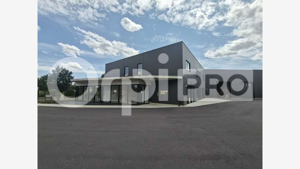 Local d'activité neuf 279m² à louer dans le 51