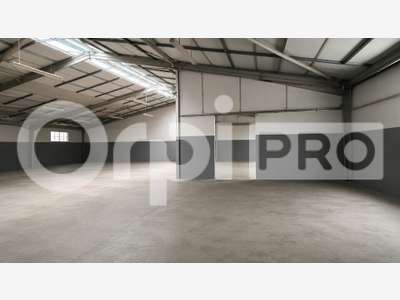 Loue local d'activité 510m² Saint-Brice-Courcelles
