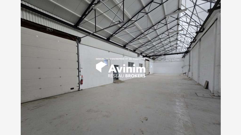 A louer activités stockage 473m² à Saint-Brice