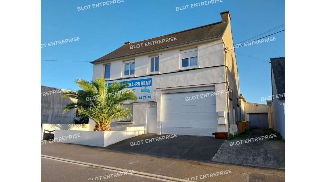 A louer local d'activités 324m² Saint-Brieuc RN12