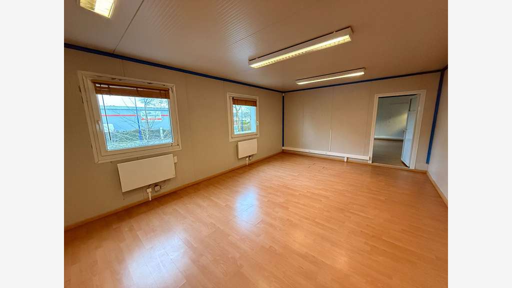 A louer local d'activité de 1500m² à Saint Brieuc
