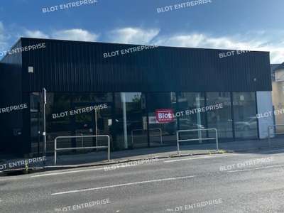 Location Locaux d'activités - Entrepôts à Saint-Brieuc