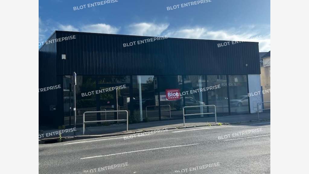 A louer local d'activités 355m² à St Brieuc