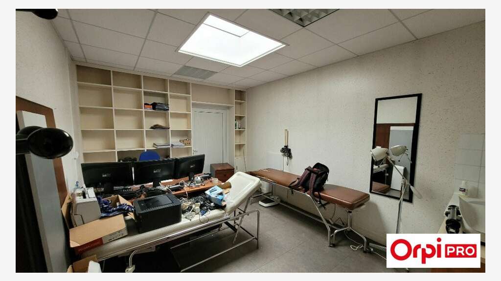 A louer  locaux professionnels 156m² Saint-Brieuc
